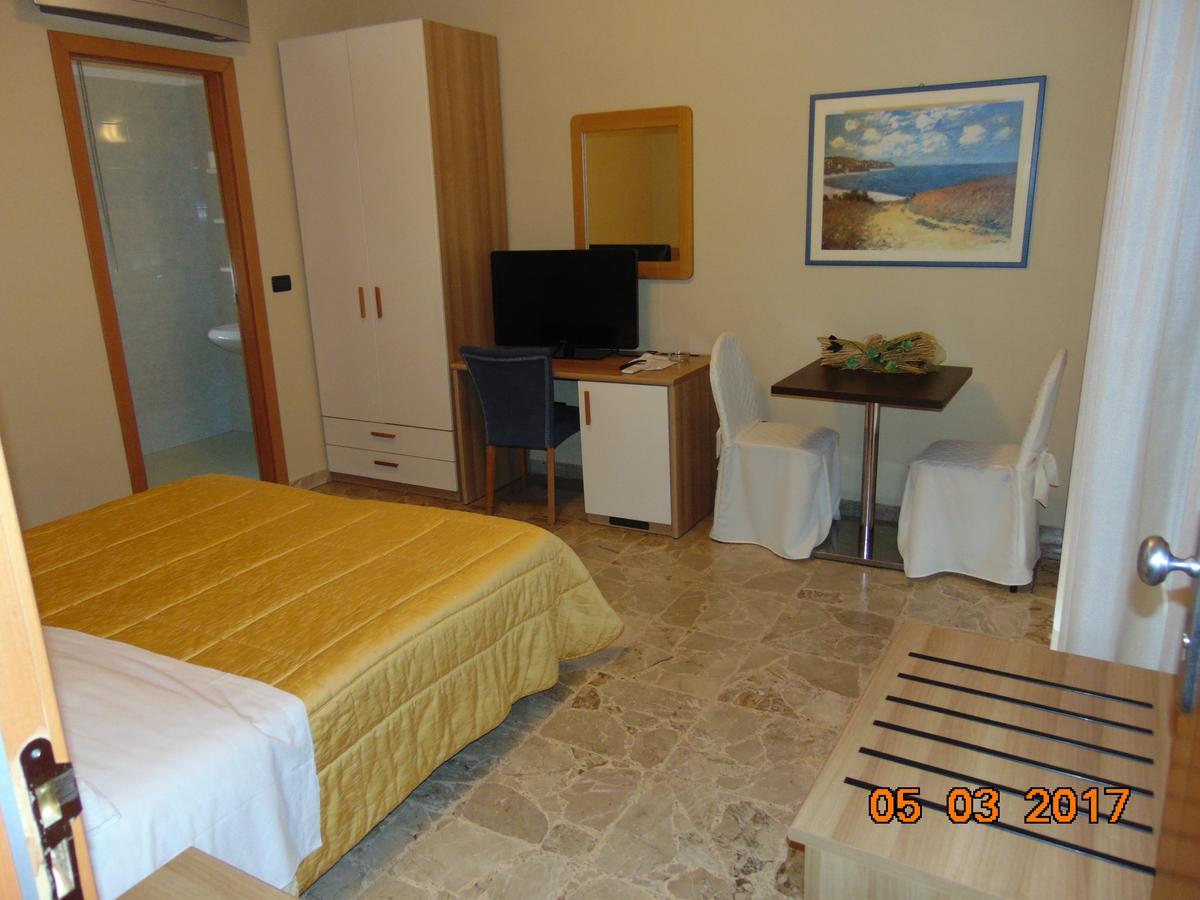Hotel Mazzocchetti ชิตตา ซานตันเจโล ภายนอก รูปภาพ
