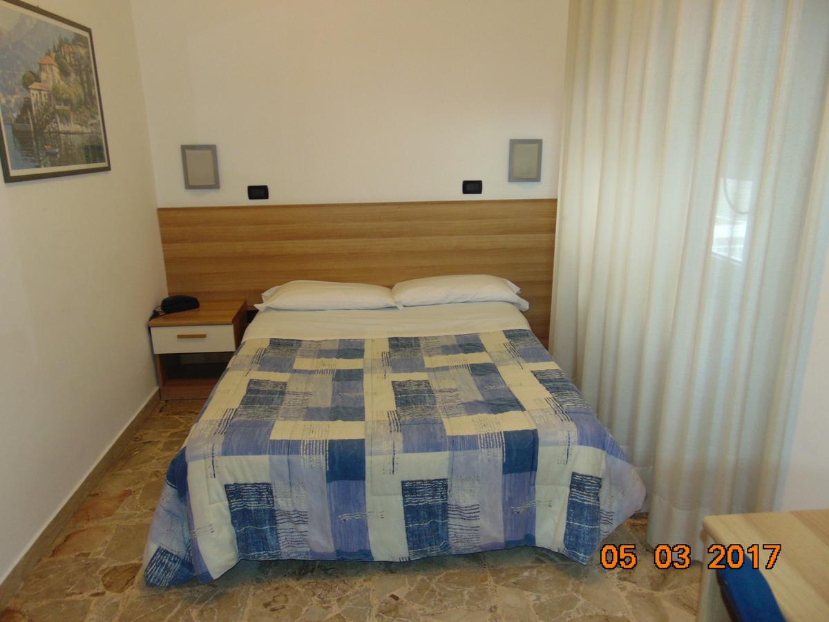 Hotel Mazzocchetti ชิตตา ซานตันเจโล ภายนอก รูปภาพ