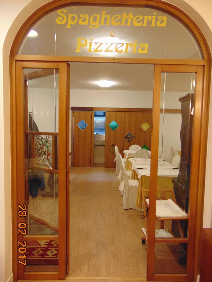 Hotel Mazzocchetti ชิตตา ซานตันเจโล ภายนอก รูปภาพ